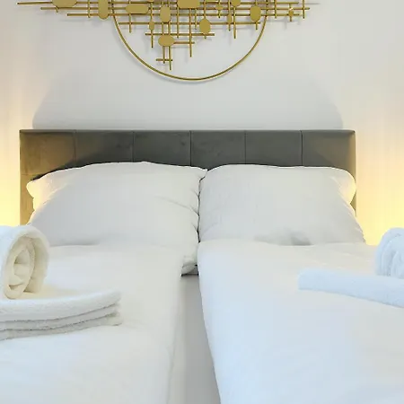 8 Modern Und Gemuetlich, Ggue Uni-passau, Tg-stellplatz Und Balkon *