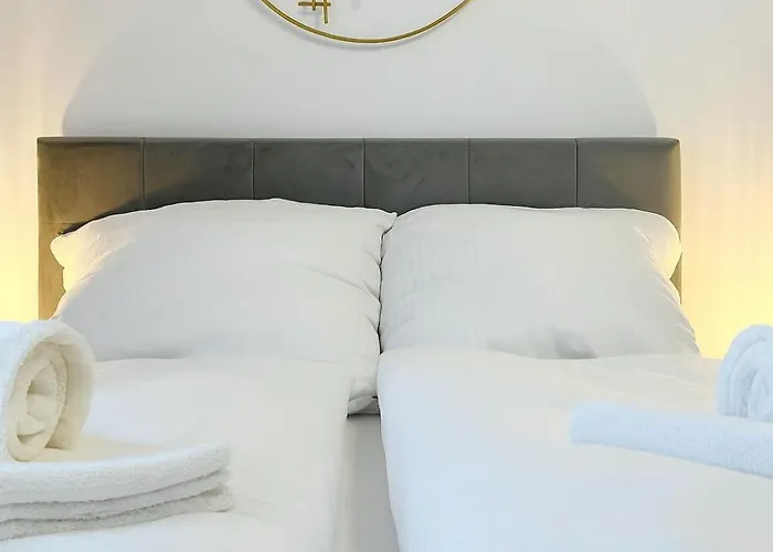 8 Modern Und Gemuetlich, Ggue Uni-passau, Tg-stellplatz Und Balkon *